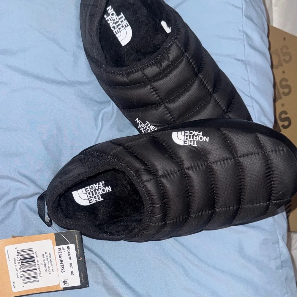 The North Face Black Mountain Essentials Mule - Picture 3 of 4